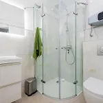 Awesome In With Wifi Задар