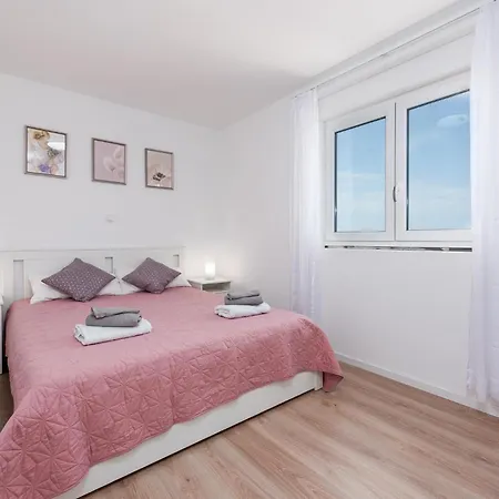 شقة Awesome In With Wifi