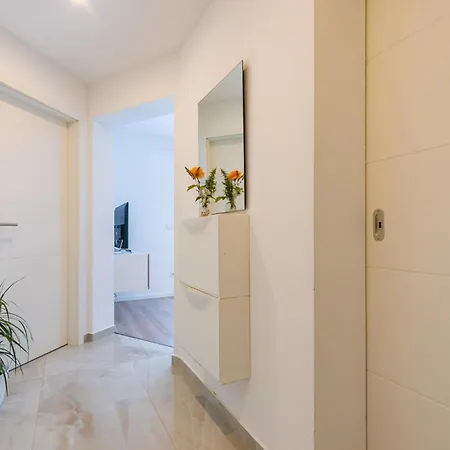 Awesome In With Wifi * زادار