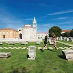 2 Bedroom Amazing Apartment In Zadar Lejlighed *