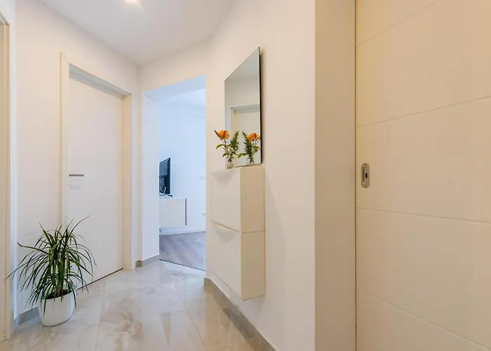 Awesome In With Wifi * Zadar